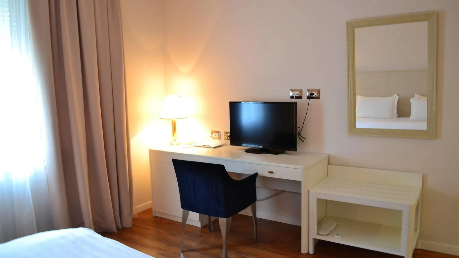 Sar'Otel Boutique Hotel Tirana Albánia